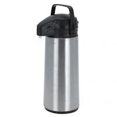Hög cylindrisk termos i metall med svart topp och bärhandtag.